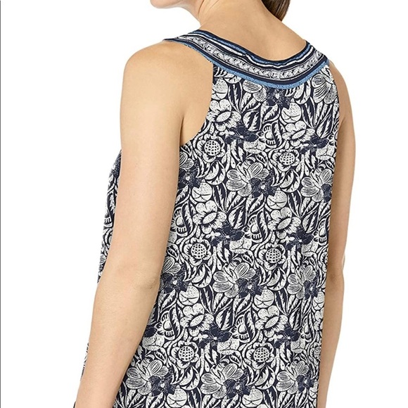 Max Studio Women'sPrinted Matte Blouse - Picture 4 of 7